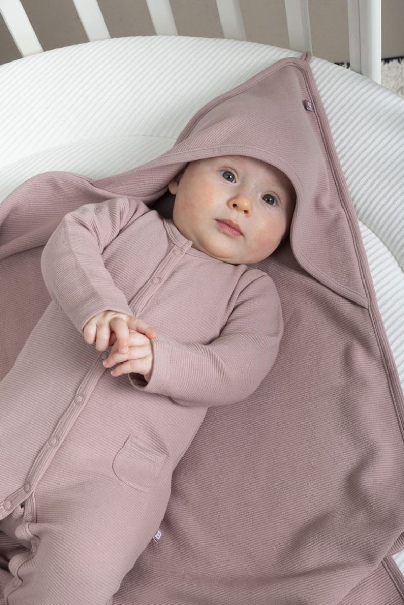 babys_only_cobertor_com_capuz_pure_old_pink_75x75cm_2.jpg