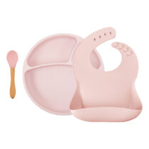 Este produto é da marca Minikoioi, é um conjunto de alimentação BLW na cor rosa. É ideal para ajudar os pais a alimentar os seus bebés com alimentos sólidos, de forma segura e divertida.