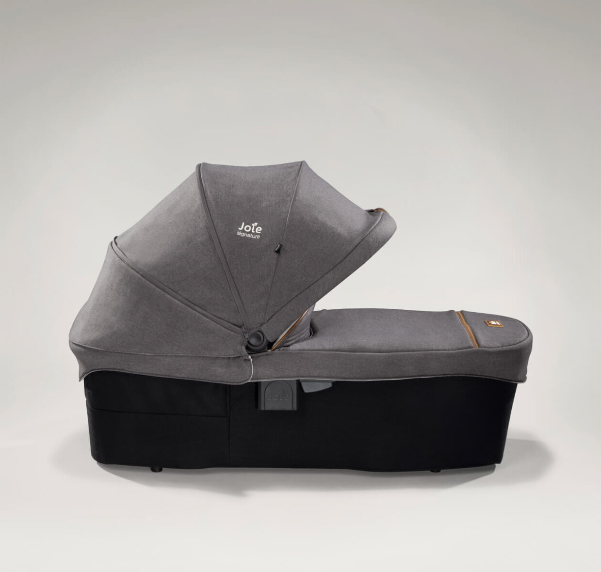 p3-joie-signature-carrycot-ramblexl-carbon-right-profile-extended-canopy