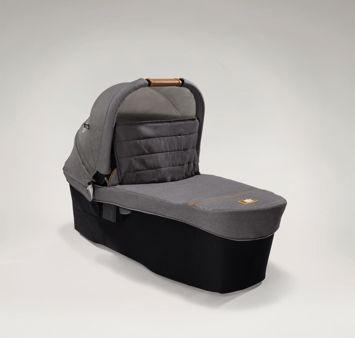 p5-joie-signature-carrycot-ramblexl-carbon-right-angle-windshield