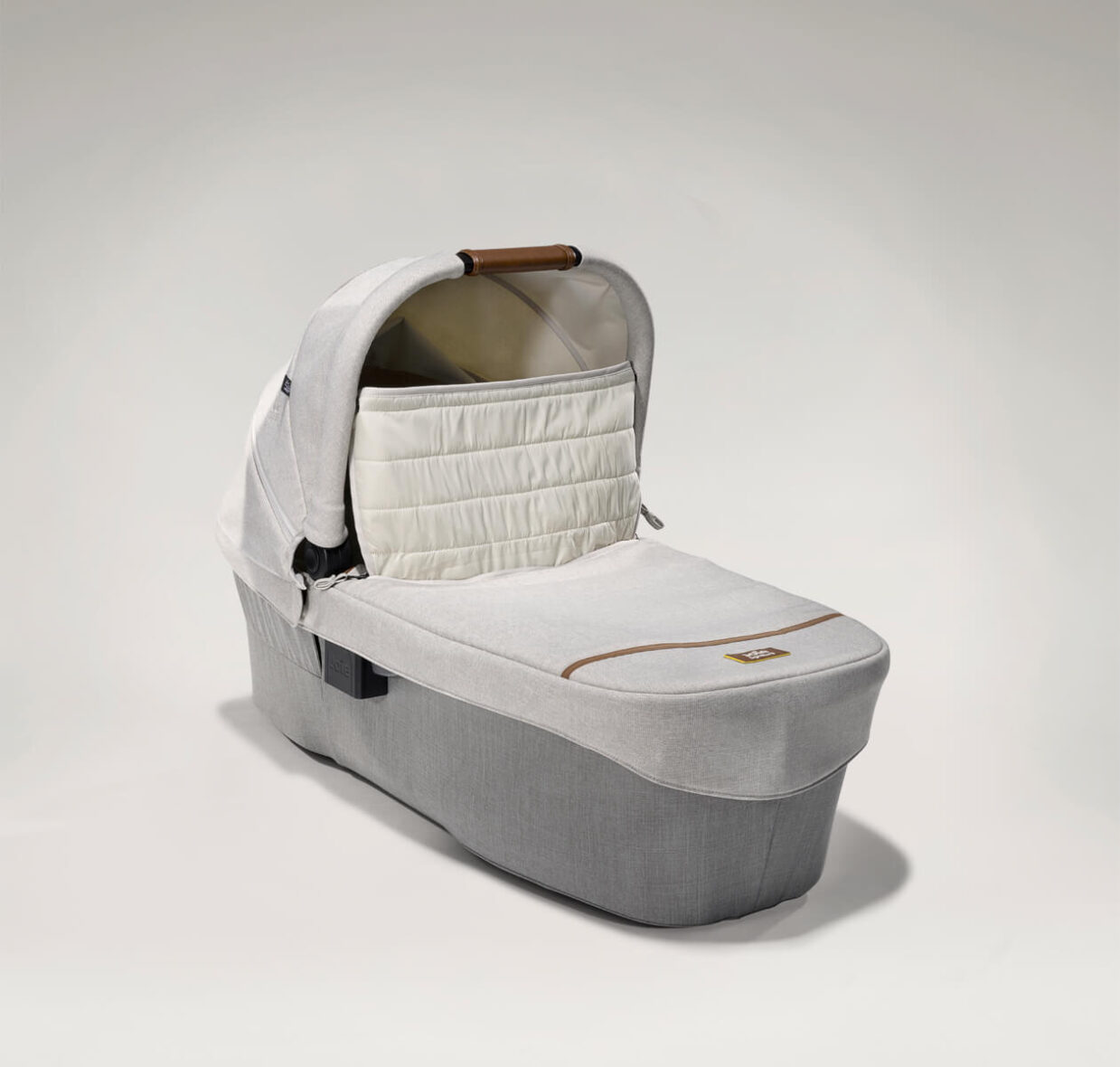p5-joie-signature-carrycot-ramblexl-oyster-right-angle-windshield