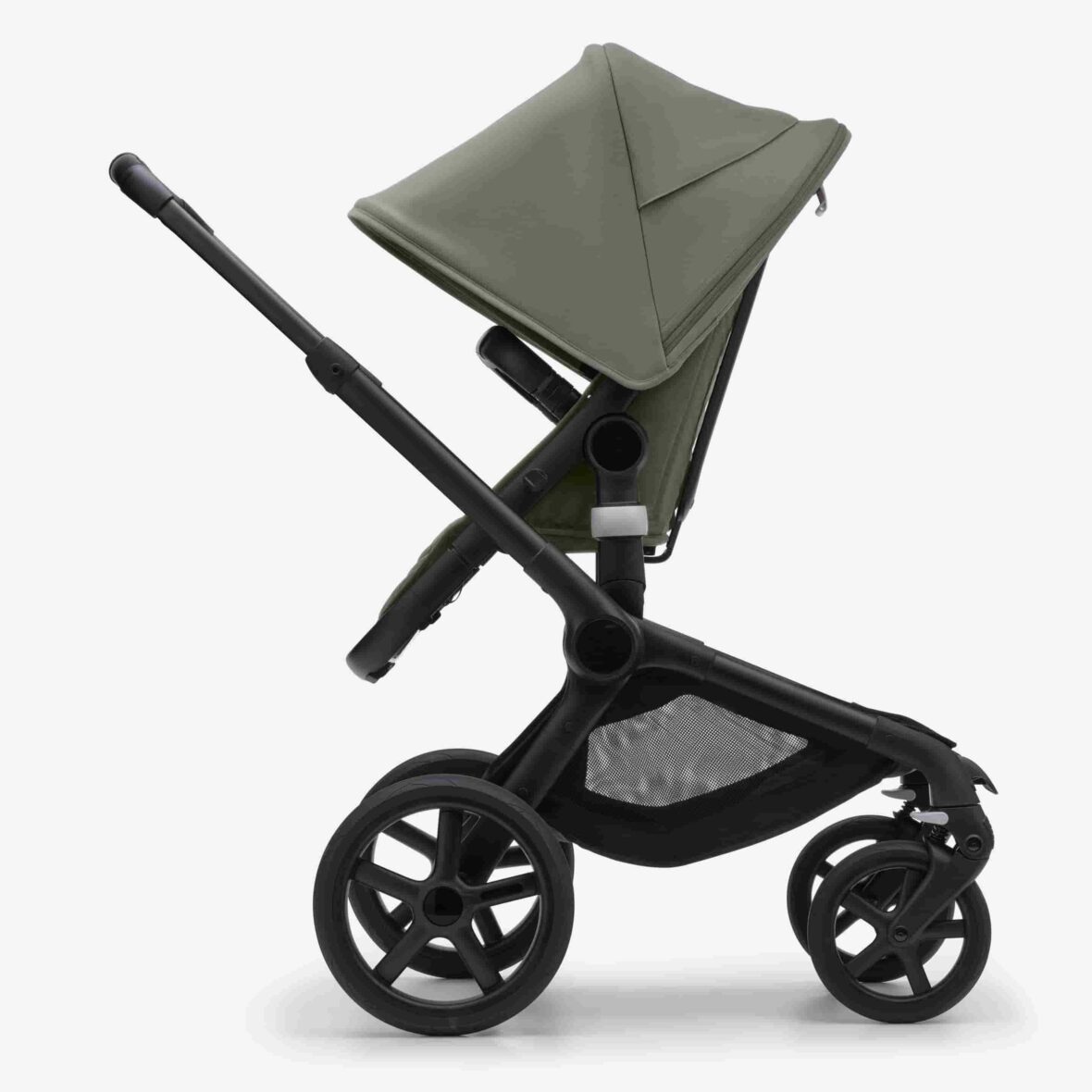 Bugaboo-Fox-5-bassinet-seat-stroller-black-chassis-forest-green-fabrics-forest-green-sun-canopy-x-PV006224-04 (1)